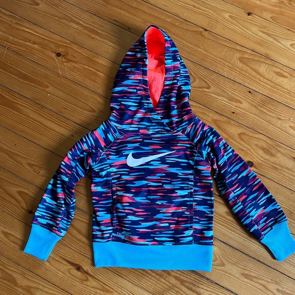 NIKE Therma-fit toddler hoodie - 2T - Picture 1 of 2
